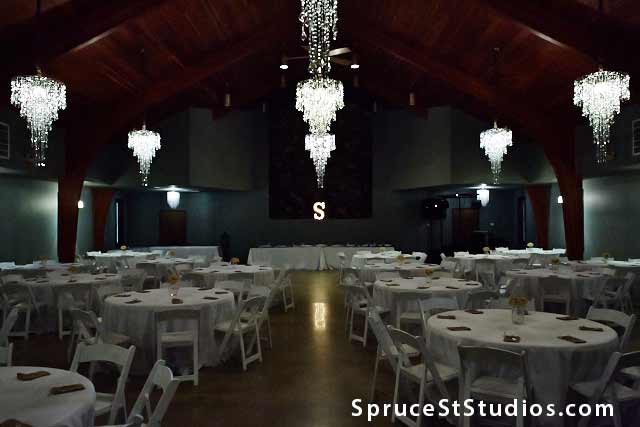sullivan-il-wedding-venues-reception-halls-kelly-malloy-matthew-schwass-GW9C3614