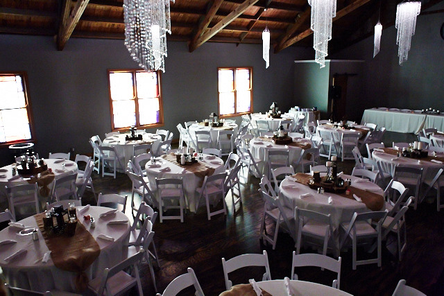decatur-il-wedding-venues-reception-halls-kathryn-bangert-kenneth-mentzer-GW9C5947